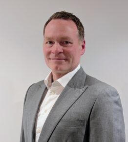 Felix Lopez, Podiatric Surgeon at KIMS Hospital in Kent