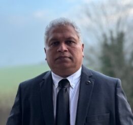 Dr Nalin Wijesekara, Diabetes & Endocrinology Consultant at KIMS Hospital